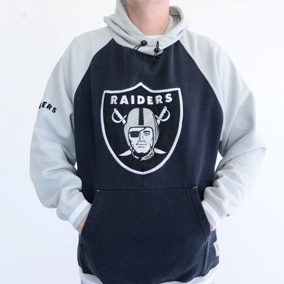 Vintage Reebok Gridiron Classic  NFL Raiders Grey Hoodie Sweater Size Large - Picture 2 of 15